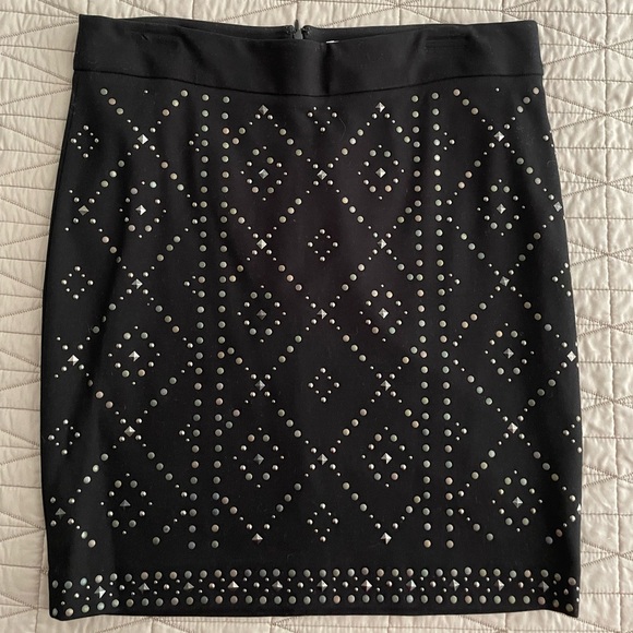 Caché 2 piece beaded matte finish skirt and crop TOP sz8 SKIRT sz 10 spandex 4% - Picture 8 of 12